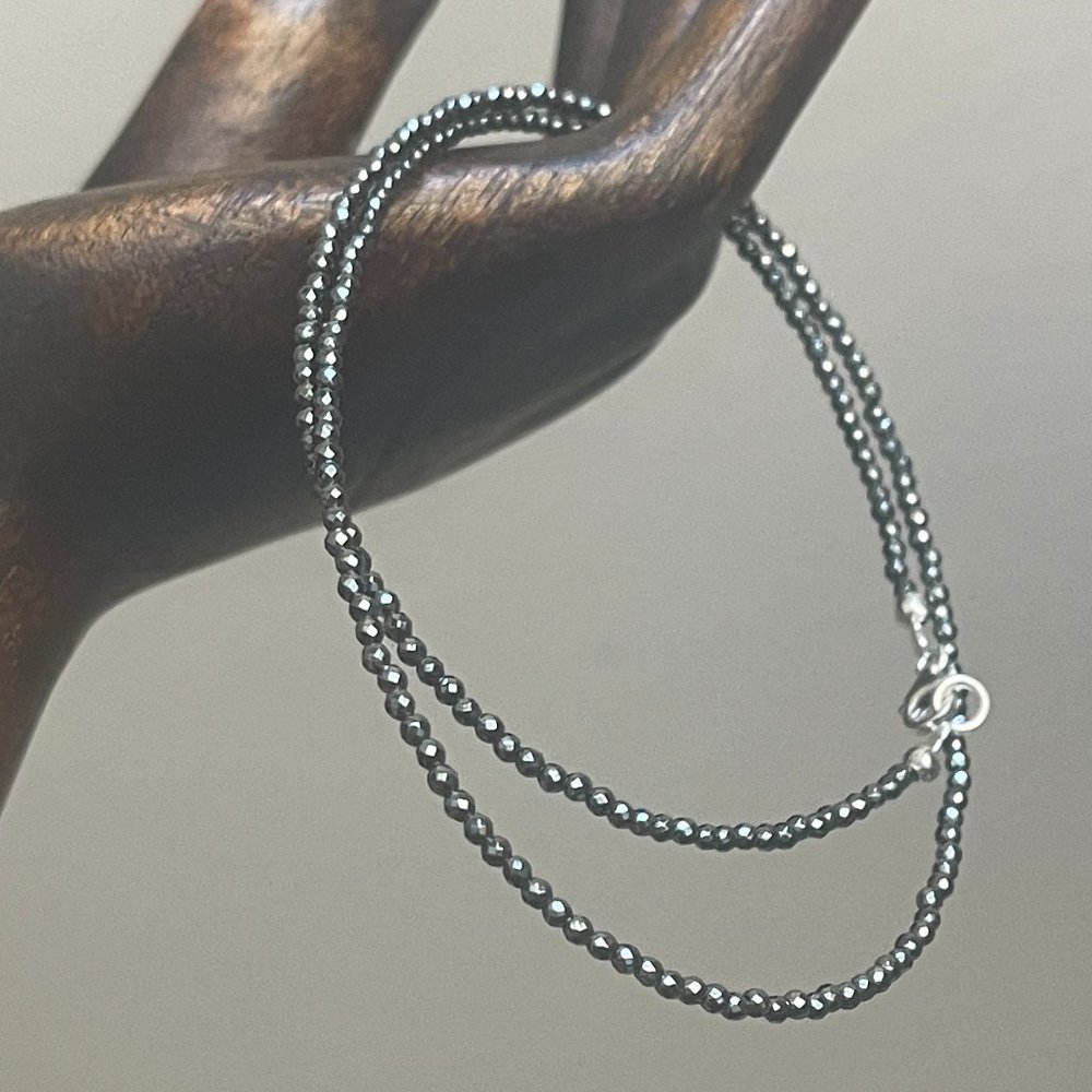 Petite Gemstone Iron Grey Hematite Choker Necklace | 18" | NWT